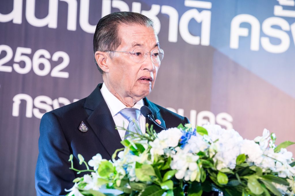 รัฐมนตรีว่าการกระทรวงแรงงาน สั่งการบรรเทาผลกระทบ COVID-19 1 รัฐมนตรีว่าการกระทรวงแรงงาน สั่งการบรรเทาผลกระทบ COVID-19 1