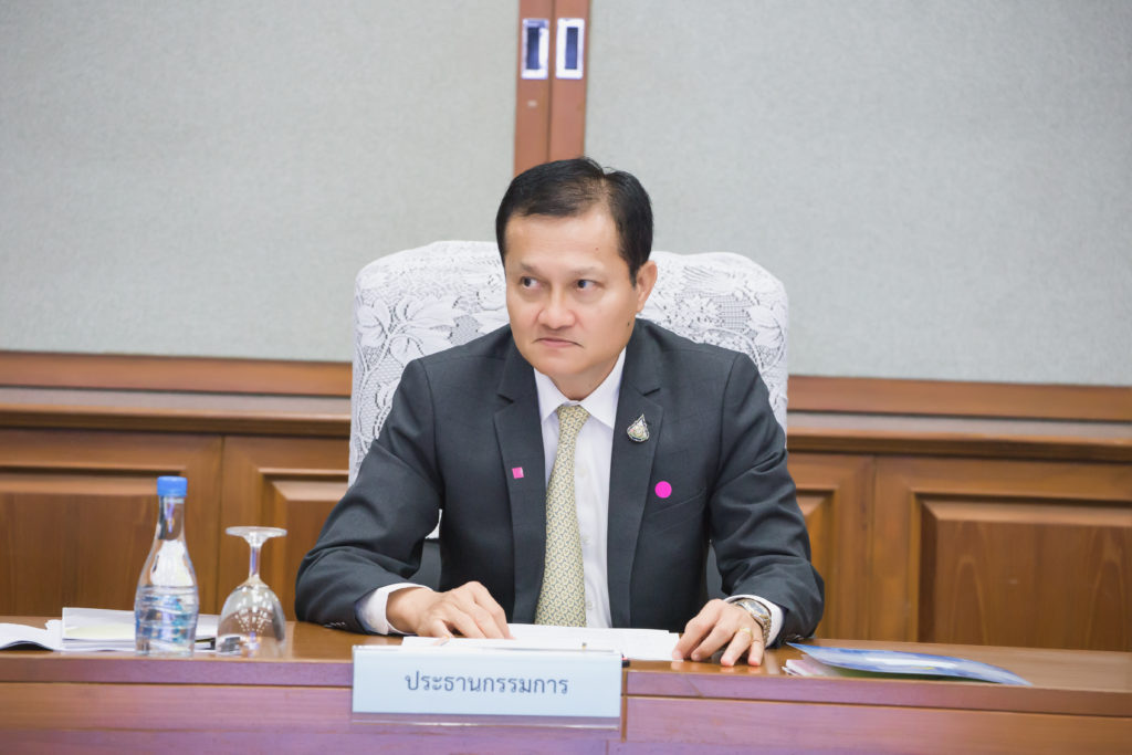 รัฐมนตรีว่าการกระทรวงแรงงาน สั่งการบรรเทาผลกระทบ COVID-19 2 รัฐมนตรีว่าการกระทรวงแรงงาน สั่งการบรรเทาผลกระทบ COVID-19 2